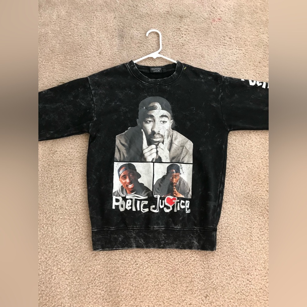 Tupac - Picture 3 of 3